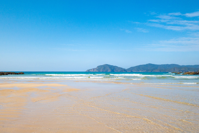 茂串海水浴場の砂